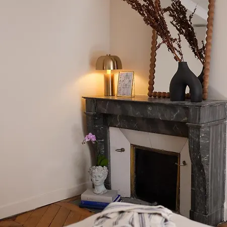 Apartament Elegance And Parisian Charm Tuileries *