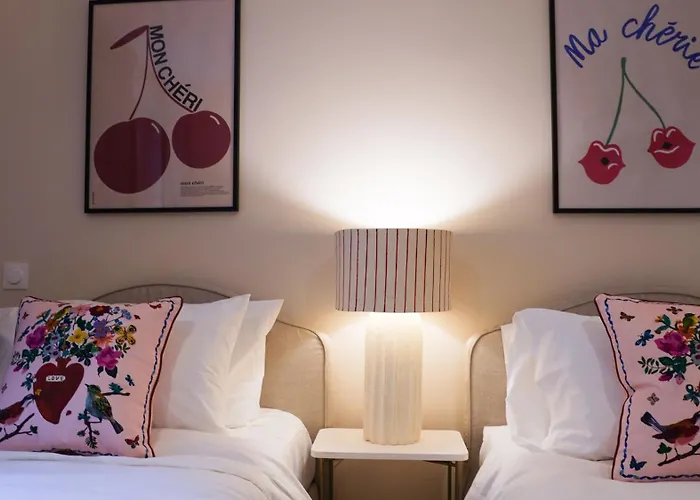 Apartment Elegance And Parisian Charm Tuileries Paris