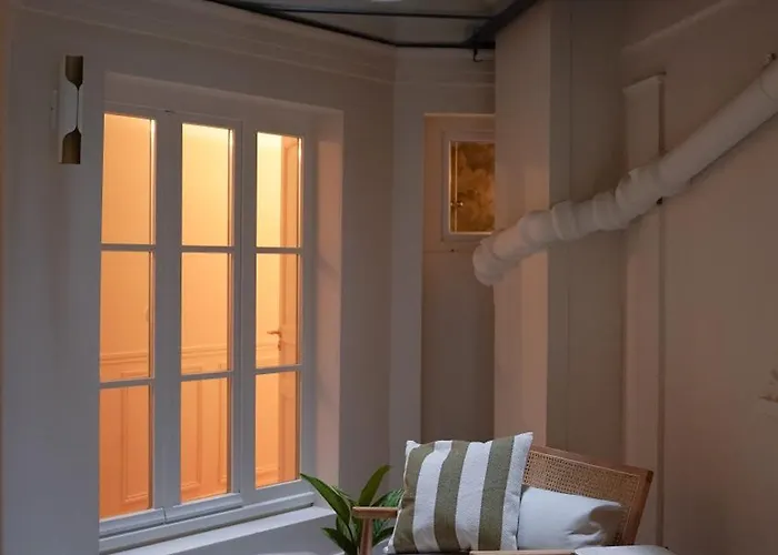 Apartment Elegance And Parisian Charm Tuileries Paris