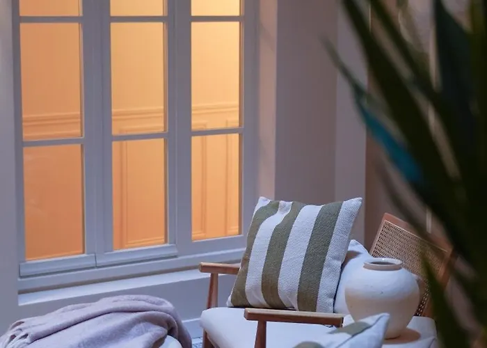 Apartment Elegance And Parisian Charm Tuileries Paris