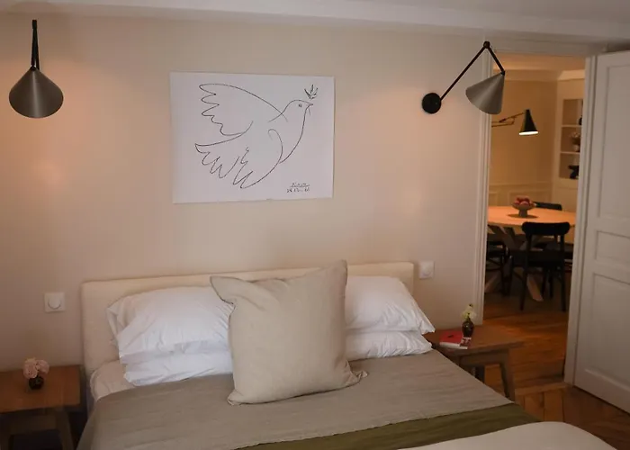 Appartement Elegance And Parisian Charm Tuileries Parijs